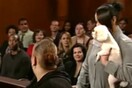 Η Judge Judy άφησε ένα σκυλάκι ελεύθερο στην αίθουσα δικαστηρίου, για να βρει σε ποιον πραγματικά ανήκει