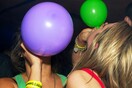 Εντατικοποιεί τους ελέγχους για το αέριο γέλιου στα νησιά η ΕΛ.ΑΣ.
