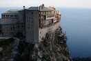 Αιχμηρή παρέμβαση και από το Άγιο Όρος για την αλλαγή ταυτότητας φύλου