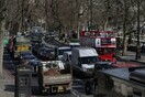 Μετά τη Γαλλία και η Βρετανία θα απαγορεύσει τα αυτοκίνητα που κινούνται με ντίζελ και βενζίνη έως το 2040