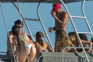 Ο Λούις Χάμιλτον ζει ένα ασταμάτητο πάρτι στην Καραϊβική