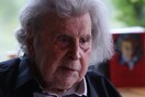 Άρθρο-παρέμβαση του Μίκη Θεοδωράκη για την αλλοίωση του πολιτεύματος - O Τσίπρας πούλησε τη χώρα στους ξένους