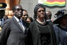 Ο Μουγκάμπε φεύγει με συμφωνία πολλών εκατομμυρίων και ασυλία για όλη την οικογένειά του