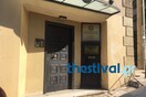 Θεσσαλονίκη: Επίθεση κουκουλοφόρων στο ιταλικό προξενείο και το Ελληνοιταλικό Επιμελητήριο