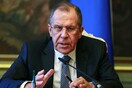 Λαβρόφ για διακοπή βίζας: Οι ΗΠΑ θέλουν να στρέψουν τους πολίτες μας ενάντια στην κυβέρνηση