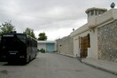 Αρχίζει αύριο η κατεδάφιση των γυναικείων φυλακών Κορυδαλλού