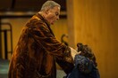 Δείτε τις πρώτες φωτογραφίες από την όπερα «Το λυκόφως των χρεών»