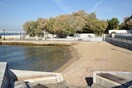 Η σημερινή εικόνα του Σαρωνικού κόλπου μετά την επιχείρηση απορρύπανσης- Καθαρή όλη η Πειραϊκή