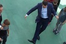 Ο Αλέξης Τσίπρας έπαιξε ποδόσφαιρο με τα παιδιά της «Αποστολής» στα Ιωάννινα