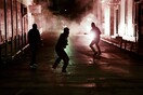 Επιθέσεις με μολότοφ εναντίον διμοιριών των ΜΑΤ τη νύχτα στα Εξάρχεια