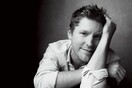 Ο Christopher Bailey είχε αναλάβει, μαζί με τον οίκο Burberry, και το branding της Μεγάλης Βρετανίας