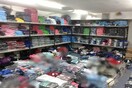 Πάνω από 22.500 ρούχα - «μαϊμού» εντοπίστηκαν σε αποθήκη στο Περιστέρι