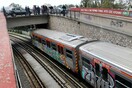 Αυτοκίνητο έπεσε στις ράγες του ΗΣΑΠ