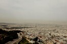 Ο καιρός της Τρίτης: Λίγες βροχές, σκόνη και υψηλές θερμοκρασίες