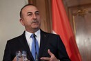 Τσαβούσογλου: Οι Κούρδοι μαχητές θα παραδώσουν τα όπλα τους όταν αποχωρήσουν από το Μανμπίτζ