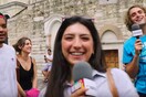 Τσιτσιπάς και Καραλής «ψαρώνουν» περαστικούς στο Μοναστηράκι