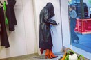 Οι κούκλες στο νέο κατάστημα Balenciaga είναι τρομαχτικά ρεαλιστικές