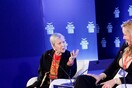 Ένας outsider στη γιάφκα των ελίτ: Όσα είδα, άκουσα ή κρυφάκουσα στο Φόρουμ των Δελφών