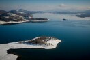 Μαγικό τοπίο στη χιονισμένη λίμνη Πλαστήρα