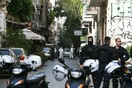 Εξάρχεια: Αστυνομική επιχείρηση σε υπό κατάληψη κτίριο