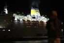 Στο λιμάνι του Πειραιά το «Ελευθέριος Βενιζέλος» - Σε καραντίνα 119 επιβάτες