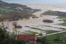 Εύβοια: Έντονες βροχοπτώσεις, πλημμύρες και επιχείρηση απεγκλωβισμού