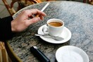 Το πρώτο πρόστιμο σε καπνιστή πελάτη και ιδιοκτήτη καφέ στη Λαμία