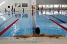Κρήτη: Στη ΜΕΘ 45χρονη που υπέστη ανακοπή ενώ κολυμπούσε σε πισίνα