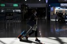 Επεισοδιακή πτήση Ρόδος - Αθήνα: Τουρίστας αρνούνταν να φορέσει μάσκα