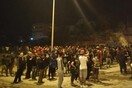 Σάμος: Νύχτα επεισοδίων με φωτιές και τραυματίες στο Κέντρο Υποδοχής και Ταυτοποίησης