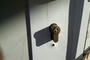 Μπλόκαραν τις πόρτες σχολείου με οδοντογλυφίδες - Έρευνα από την Αστυνομία στο Ηράκλειο