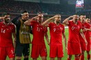 Oι Τούρκοι ποδοσφαιριστές πανηγύρισαν με στρατιωτικό χαιρετισμό σε αγώνα - Η UEFA θα ερευνήσει