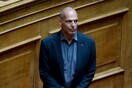 Βαρουφάκης: «Να τυπώσει η ΕΚΤ 750 δισ. ευρώ και να δίνει σε κάθε πολίτη 2.000 κάθε μήνα»