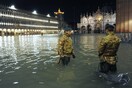 «Πνίγεται» η Βενετία»: Η νύχτα της καταστροφής - Φωτογραφίες από τη χειρότερη πλημμυρίδα εδώ και 50 χρόνια