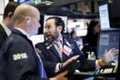 Wall Street: Άνοιγμα με βουτιά 7% λόγω κοροναϊού, προσωρινή παύση συναλλαγών