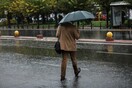 Ισχυρή καταιγίδα στην Αττική: Πού έχει διακοπεί η κυκλοφορία - Έπεσαν δέντρα
