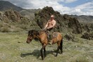 Ο Πούτιν παραδέχθηκε ότι έπεσε κάποτε από άλογο - Η αντίδραση του εικονολήπτη
