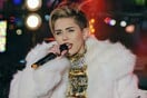 Η Miley Cyrus άρχισε ξανά το ποτό μέσα στην πανδημία