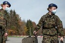 Ελβετία: Αλλαγές στο στρατό - Τέλος τα ανδρικά εσώρουχα για τις γυναίκες