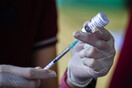 Εμβόλιο AstraZeneca: Πιθανή επίσπευση των εμβολιασμών σε μικρότερες ηλικίες