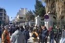 Έγκλημα στη Μακρινίτσα: Συγγενείς προπηλάκισαν τον κατηγορούμενο