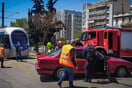 Νέος Κόσμος: Σύγκρουση τραμ με αυτοκίνητο - Εγκλωβίστηκε ηλικιωμένος