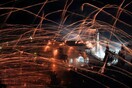 Βροχή αστεριών από ρουκέτες – Κρατήθηκε ζωντανό το έθιμο στο Βροντάδο Χίου (Βίντεο)