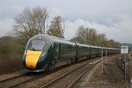Βρετανία: Ακυρώσεις και προβλήματα σε σιδηροδρομικά δρομολόγια μετά τον «εντοπισμό ρωγμών» σε τρένα 