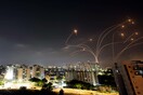 Ήχησαν οι σειρήνες στο Τελ Αβίβ: «Βροχή» από ρουκέτες της Χαμάς κατά του Ισραήλ