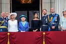 Οι νέοι Βρετανοί λένε «όχι» στη μοναρχία και συμπαθούν περισσότερο τους Χάρι και Μέγκαν 