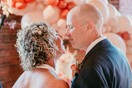 Ένας άνδρας με Αλτσχάιμερ ξέχασε ότι ήταν παντρεμένος και ερωτεύτηκε την γυναίκα του ξανά
