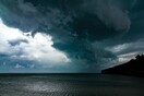 Άστατος καιρός με τοπικές βροχές και πιθανές καταιγίδες