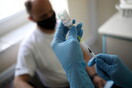 Ισραήλ: Θετικοί στον κορωνοϊό πλήρως εμβολιασμένοι υγειονομικοί - Τι έδειξε μελέτη 