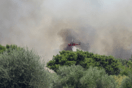 Φωτιά στη Βαρυμπόμπη: Προβλήματα στην ηλεκτροδότηση σε περιοχές της Αττικής 